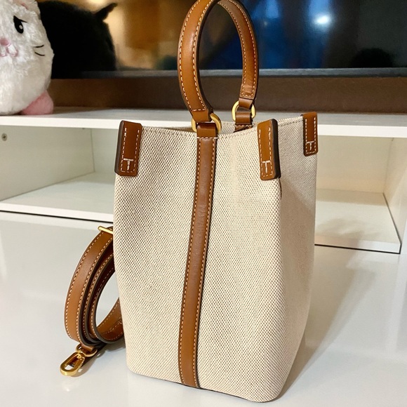 🍀NEW🤍☘️Tory Burch Blake canvas Bucket Bag/satchel bag/crossbody bag/natural - Picture 5 of 9